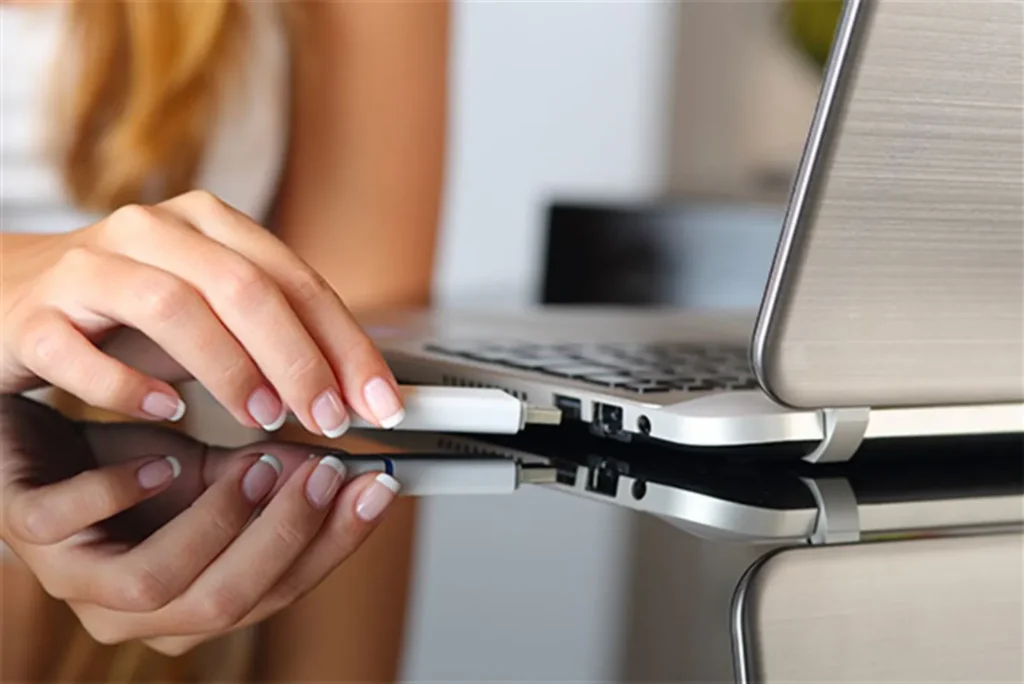 Comparison of the best USB flash drives in 2025: Which model to choose?