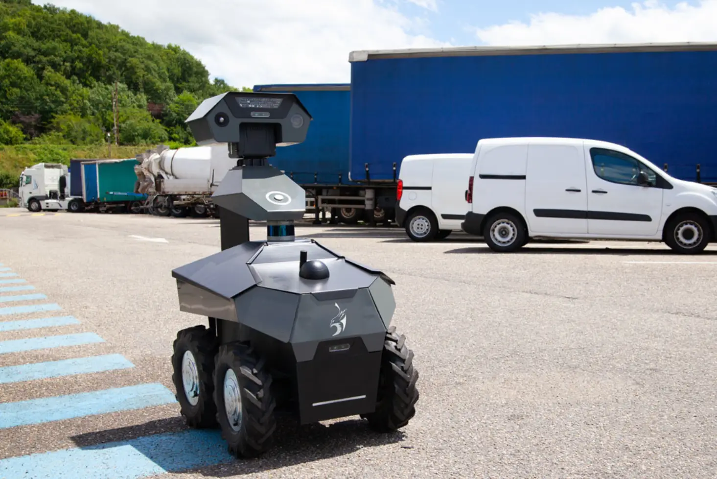 Une sentinelle high-tech équipée pour ne rien laisser passer