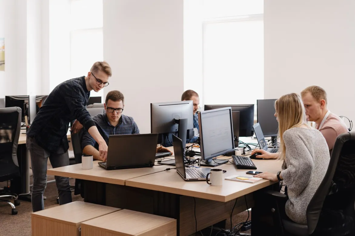 Administrateur systèmes : Comment se former au métier de gestionnaire d’infrastructures informatiques ?